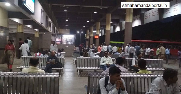 msrtc sangamner st bus stand waiting area